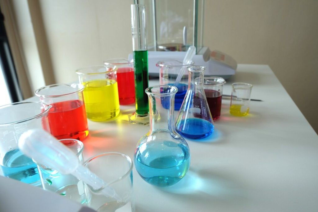 Laboratory testing of non-hazardous degassing chemical solution